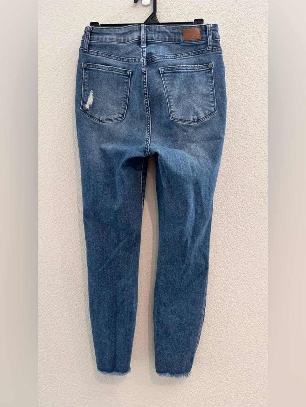 Judy Blue Medium Wash Skinny Jeans - Picture 4 of 6